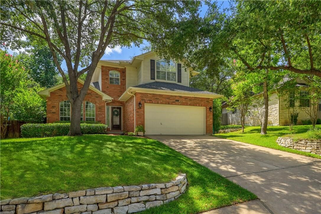 Property Photo:  3913 John Simpson Trail  TX 78732 