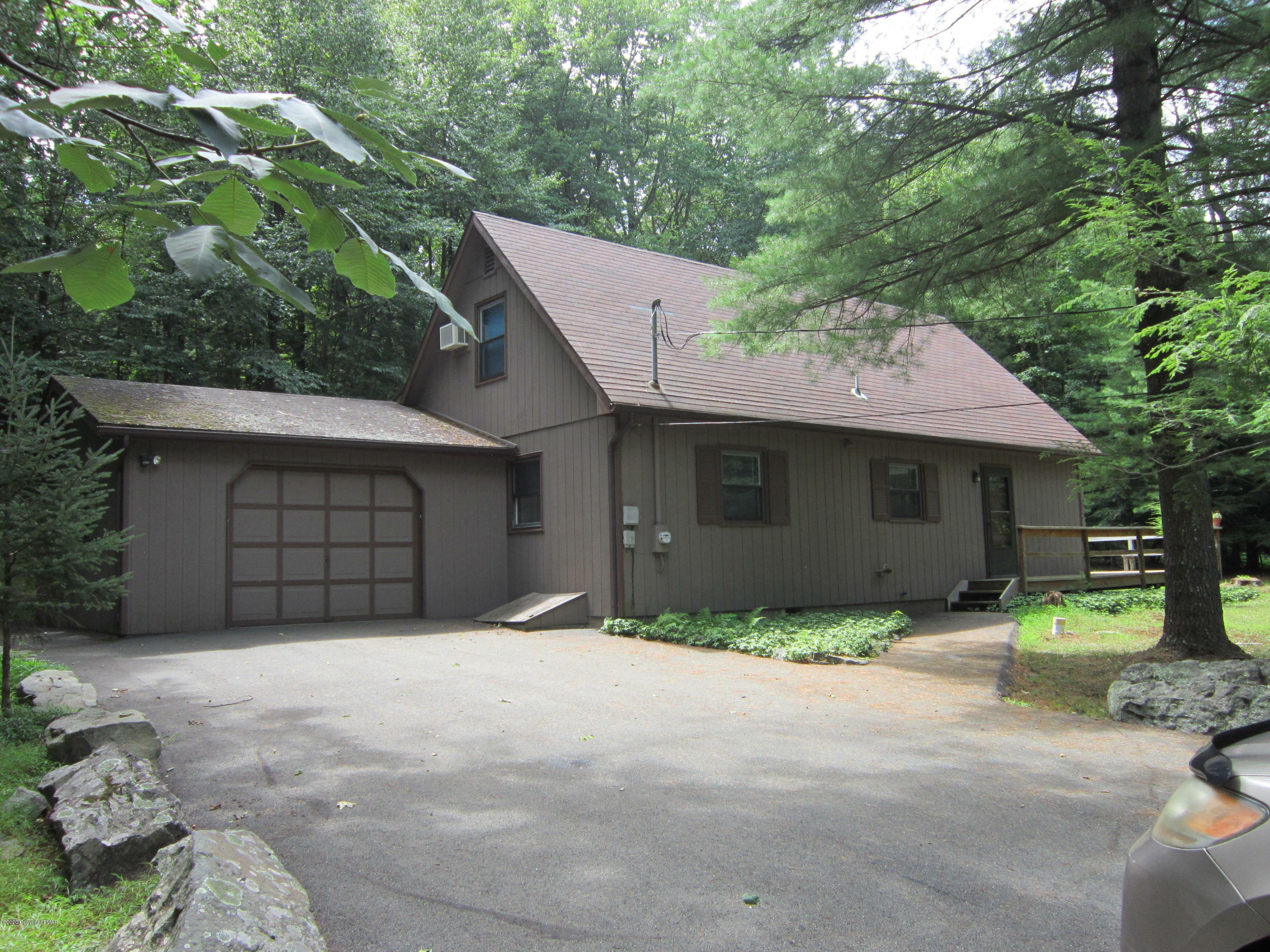 Property Photo:  7305 Moss Drive  PA 18370 