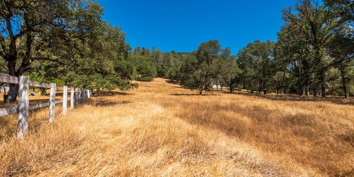 Property Photo:  17928 Brewer Road  CA 95949 