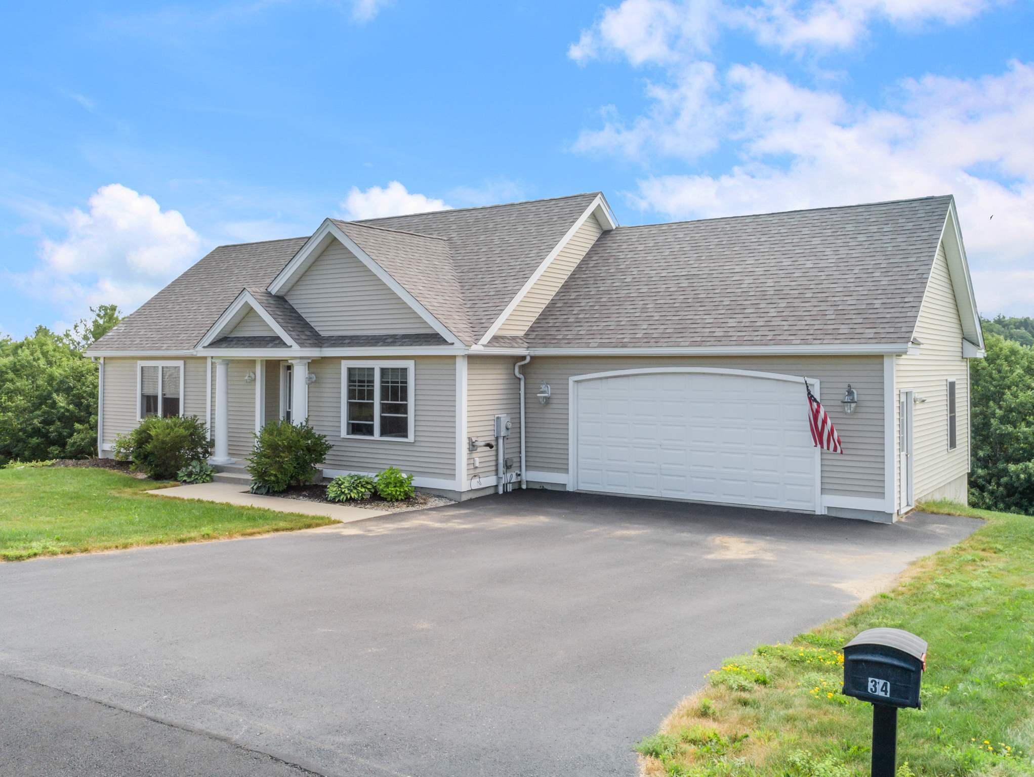 Property Photo: 34 Valley Road NH 03071-3920