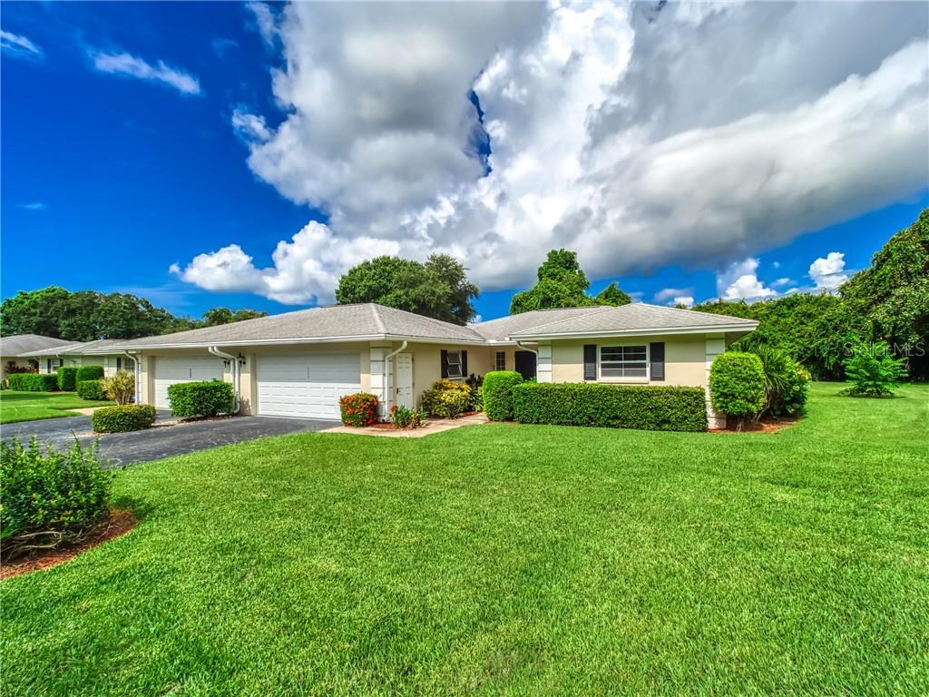 Property Photo: 7174 W Country Club Drive N FL 34243