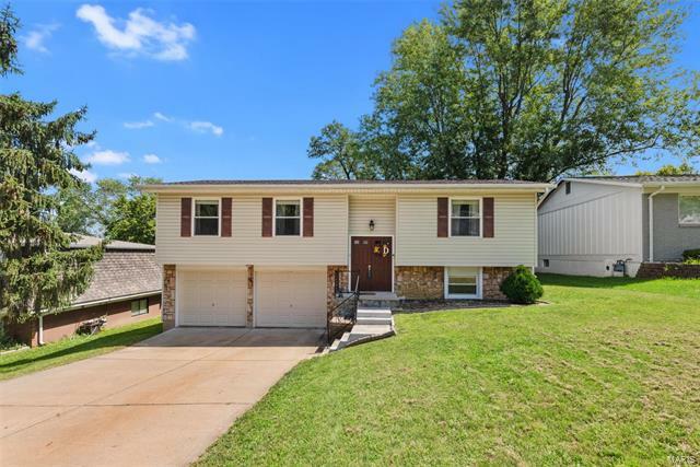 1132 Saratoga Drive  St Charles  63303 photo