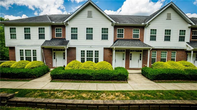 Property Photo:  203 Lakeview Ct  PA 16046 