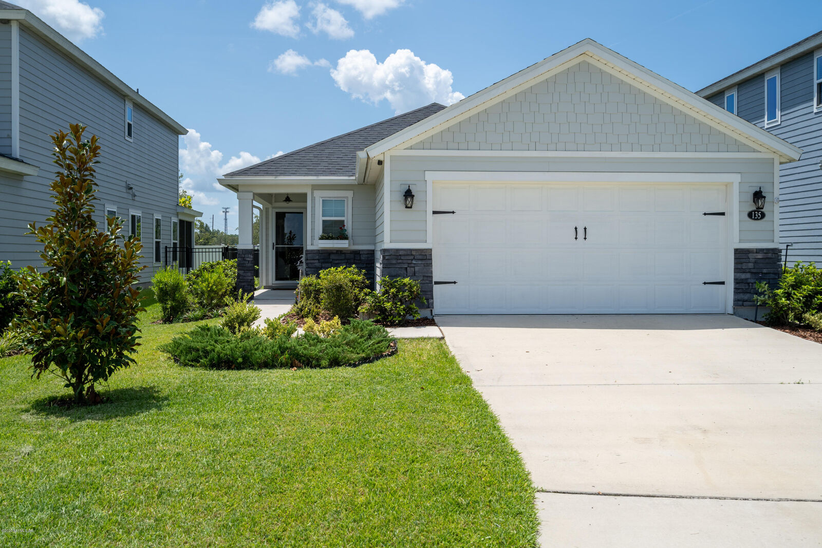 Property Photo: 135 Bluejack Lane FL 32095