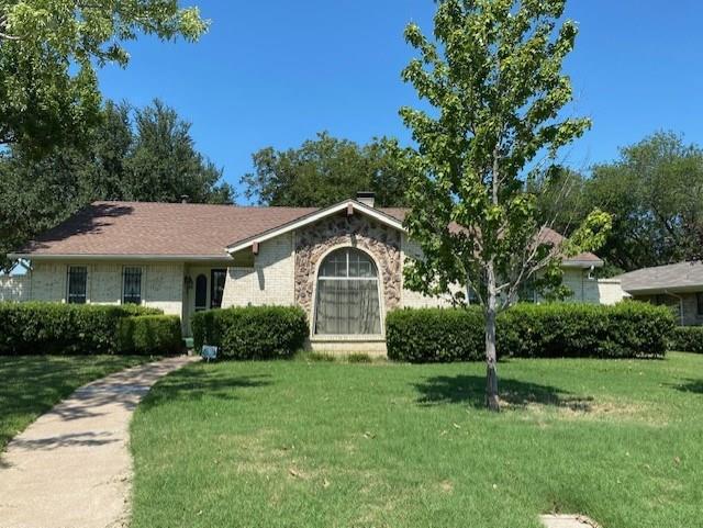Property Photo: 7034 Allview Lane TX 75227