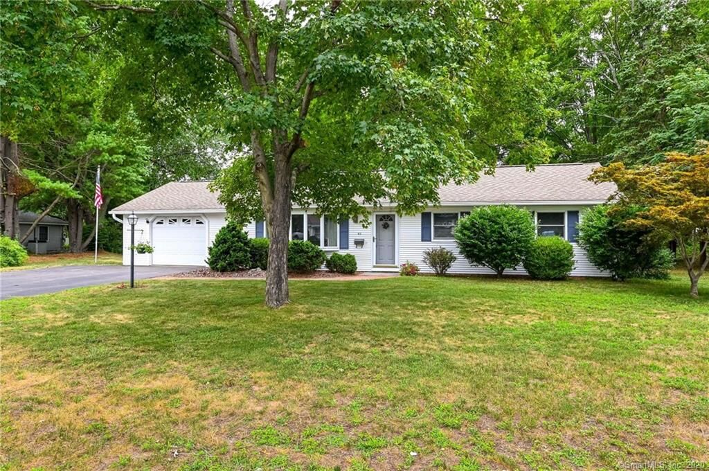 Property Photo:  45 Woodbridge Road  CT 06033 