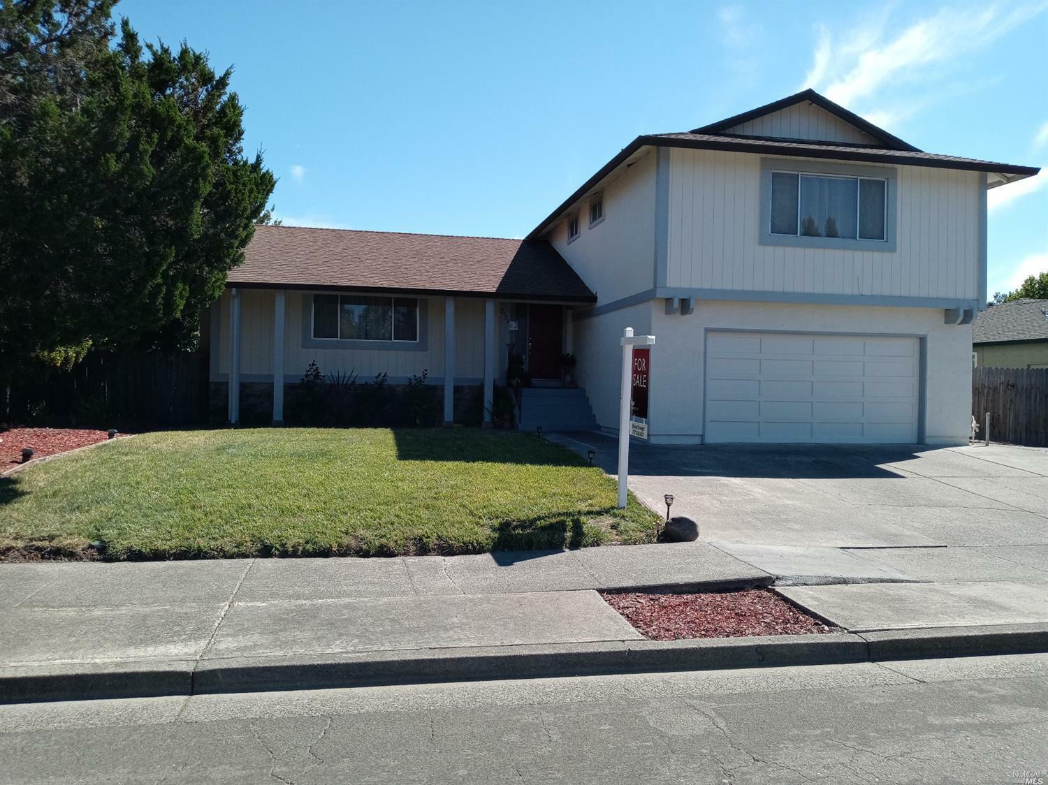 Property Photo: 2124 Valdes Drive CA 95403