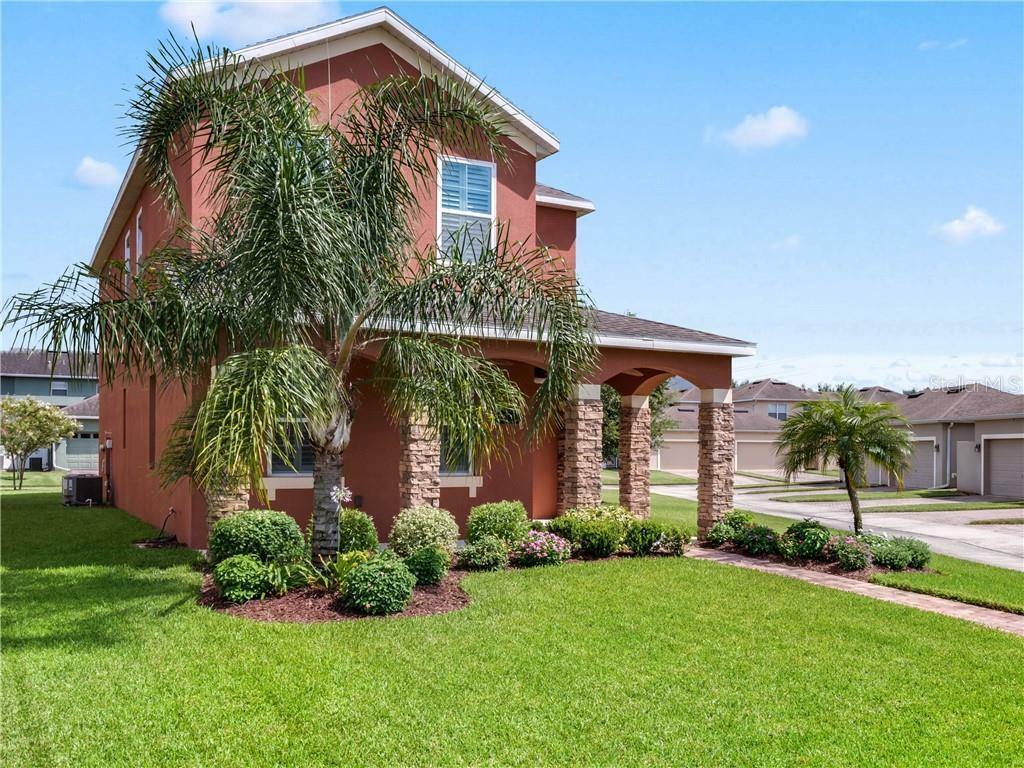 Property Photo:  15129 Avenue Of The Arbors  FL 34787 