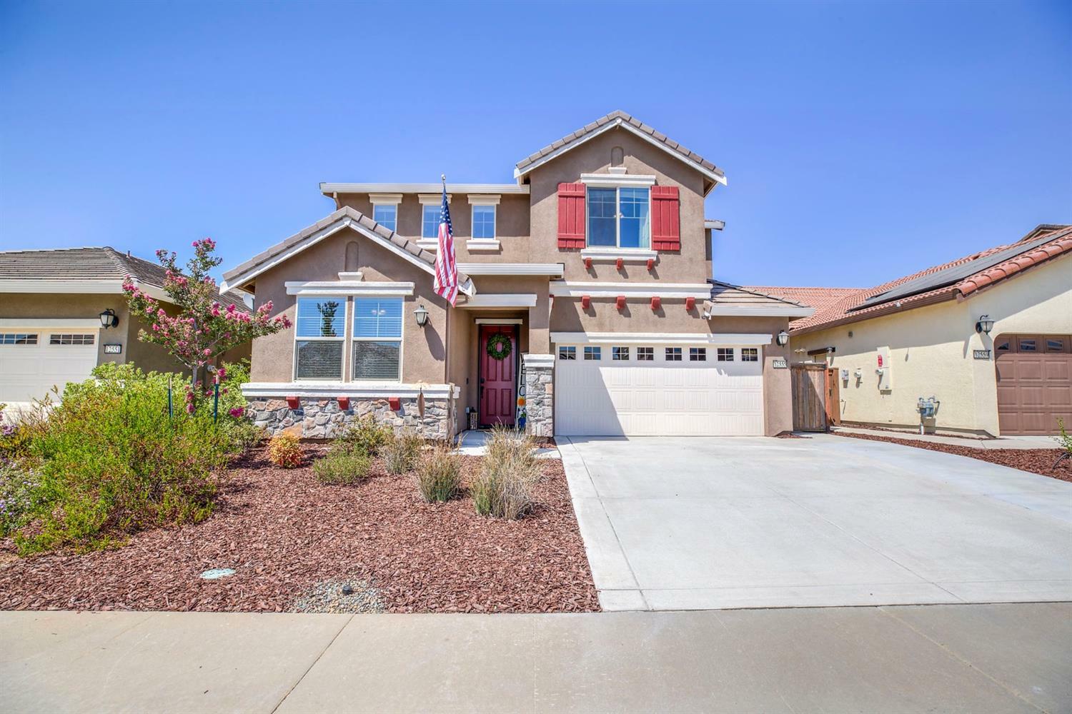 Property Photo:  12555 Aviston Way  CA 95742 