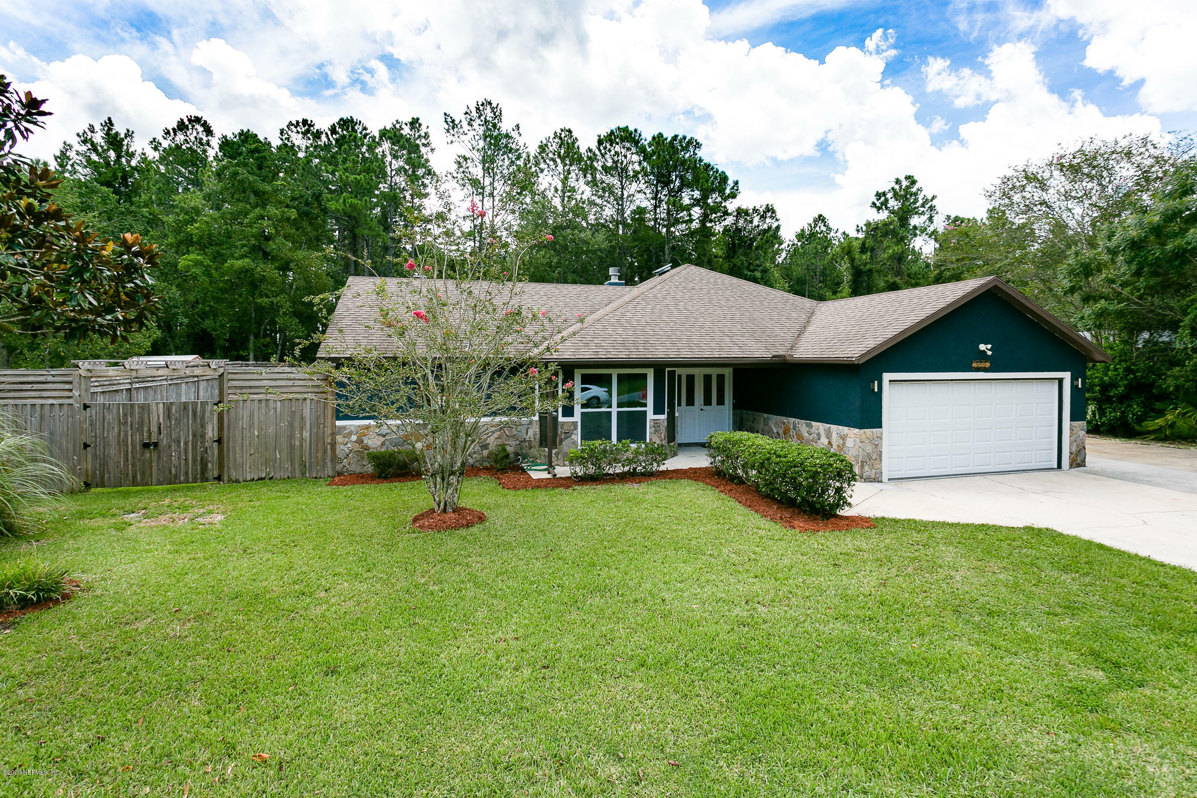 Property Photo:  4052 Pine Run Circle  FL 32086 