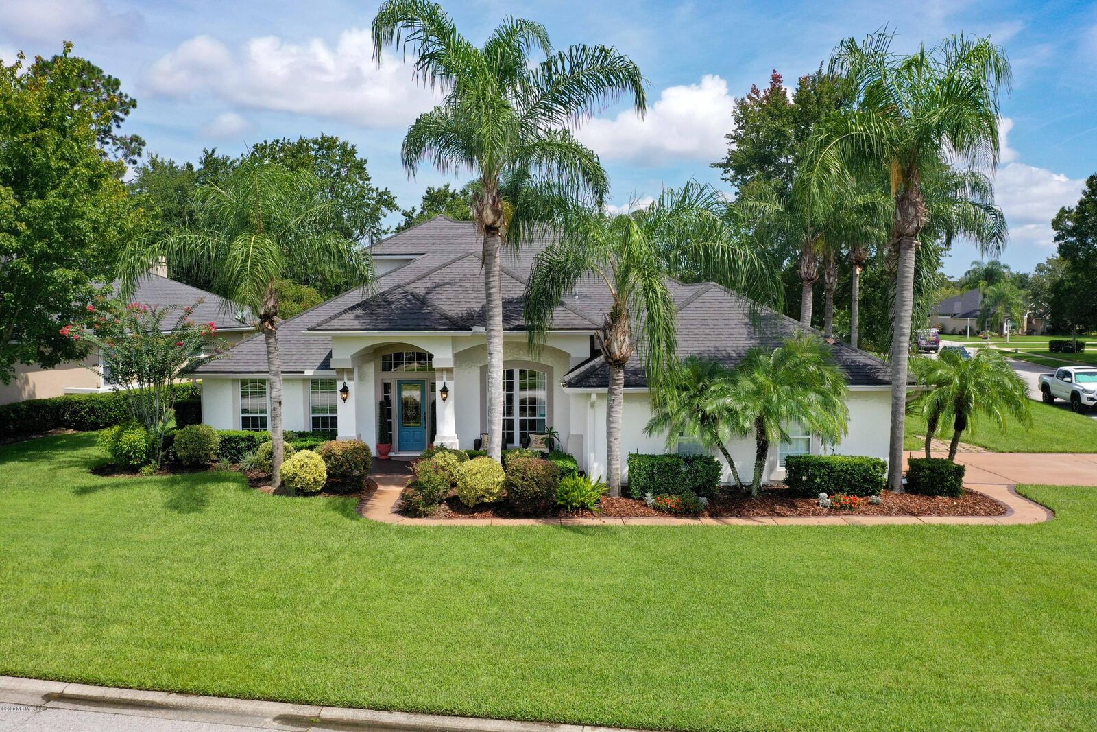 Property Photo: 1674 Waters Edge Drive FL 32003