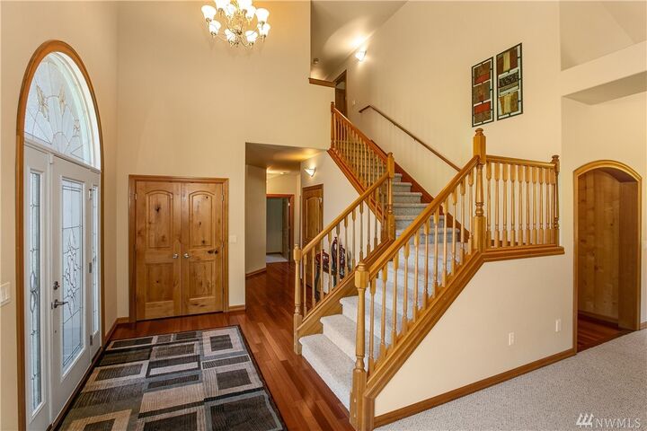 Property Photo:  7017  114th Avenue NE  WA 98258 