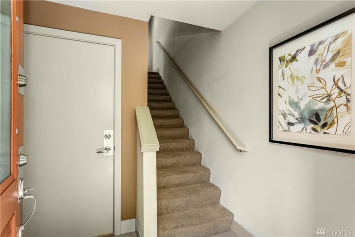 Property Photo: 490 N 130th Street WA 98133
