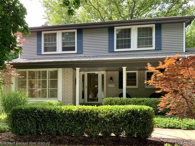 Property Photo:  42285 Sunnydale Lane  MI 48168 