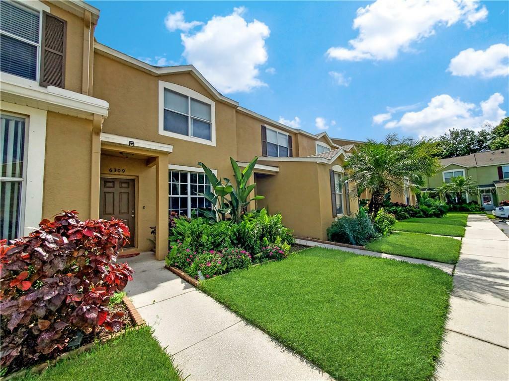 Property Photo: 6307 Osprey Lake Circle FL 33578