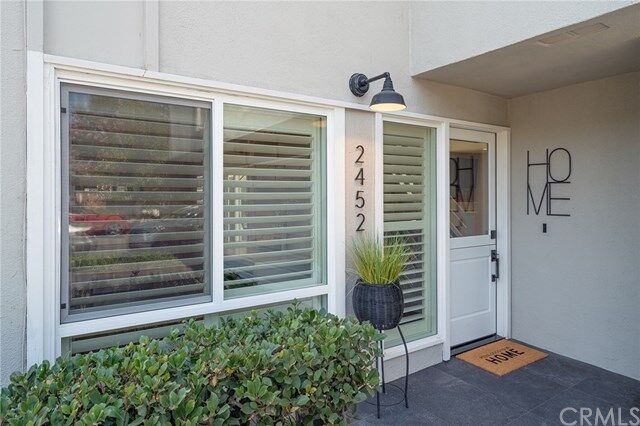 Property Photo: 2452 Rue De Cannes CA 92627