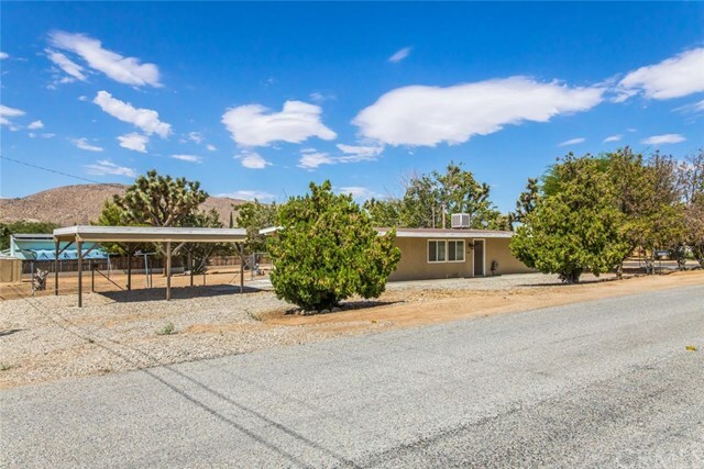 Property Photo:  55438 Onaga Trail  CA 92284 