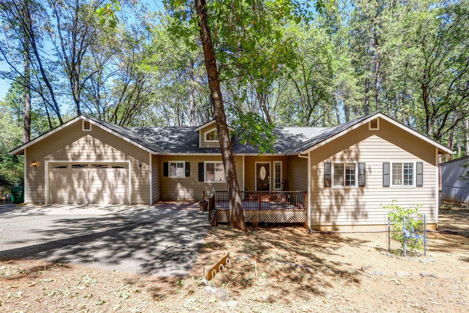 Property Photo: 17704 Alexandra Way CA 95949