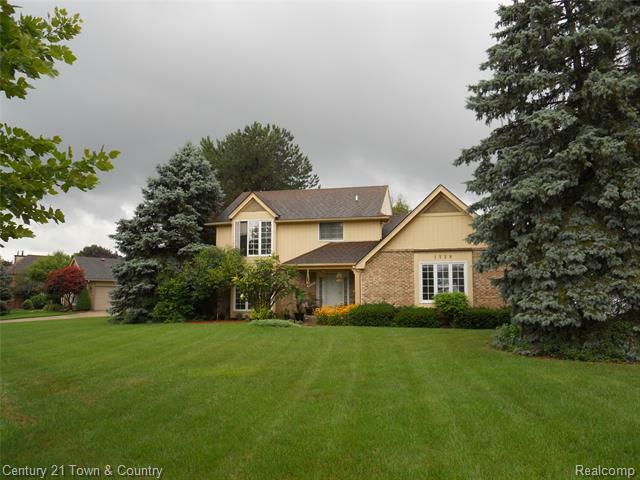 Property Photo:  1339 Prosper Drive  MI 48098 