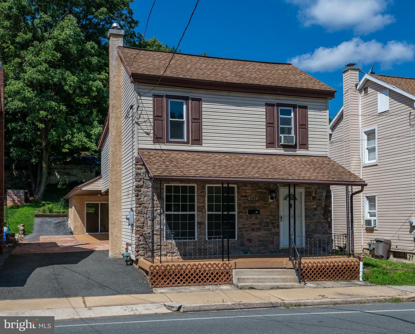 Property Photo: 157 E Wyomissing Avenue PA 19540