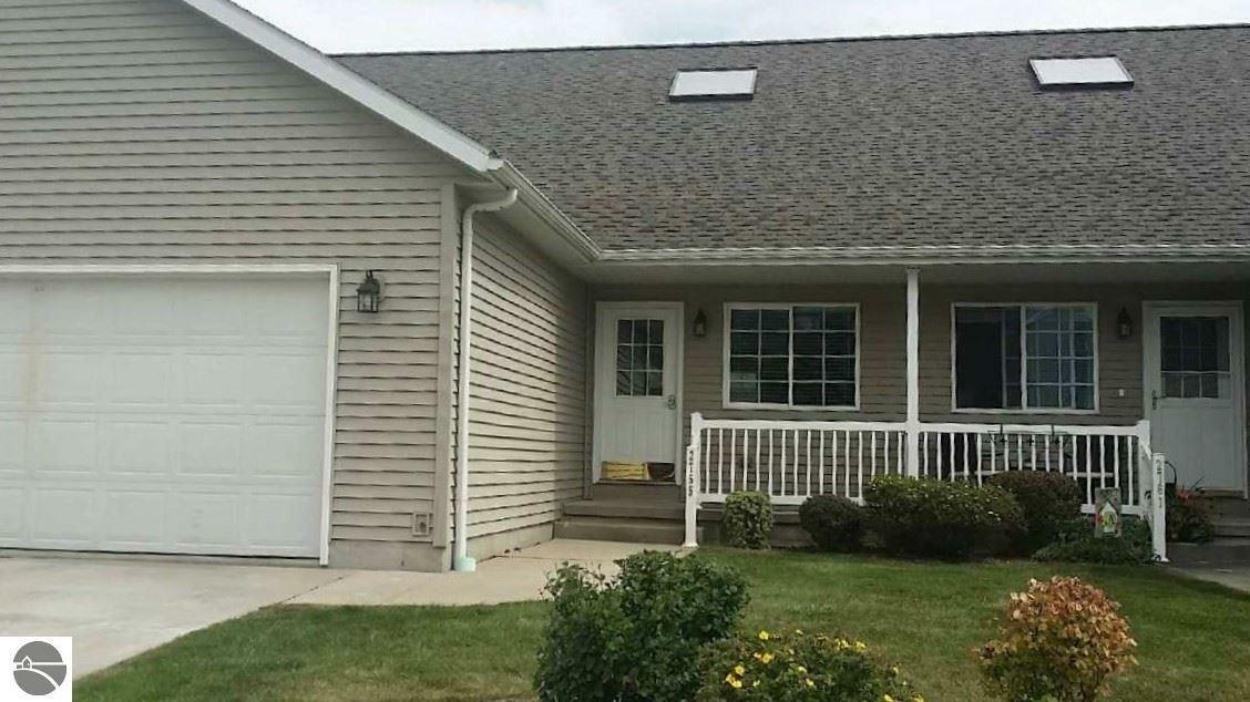 Property Photo:  2755 Weatherwood Drive  MI 48858 