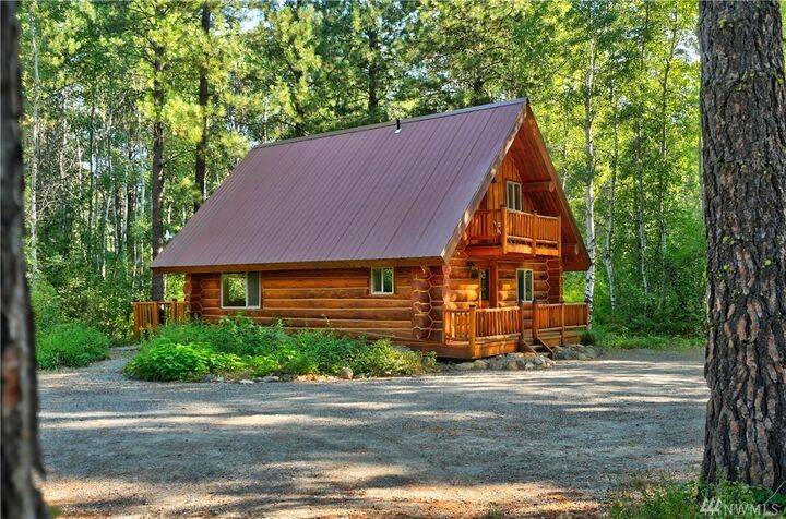 Property Photo:  4  Wolf Hollow Lane  WA 98862 