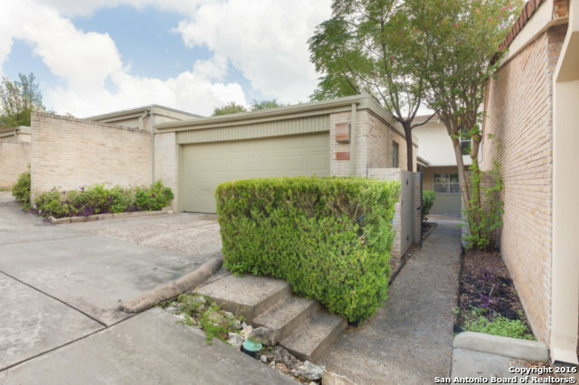 Property Photo:  12137 Mission Trace St  TX 78230 