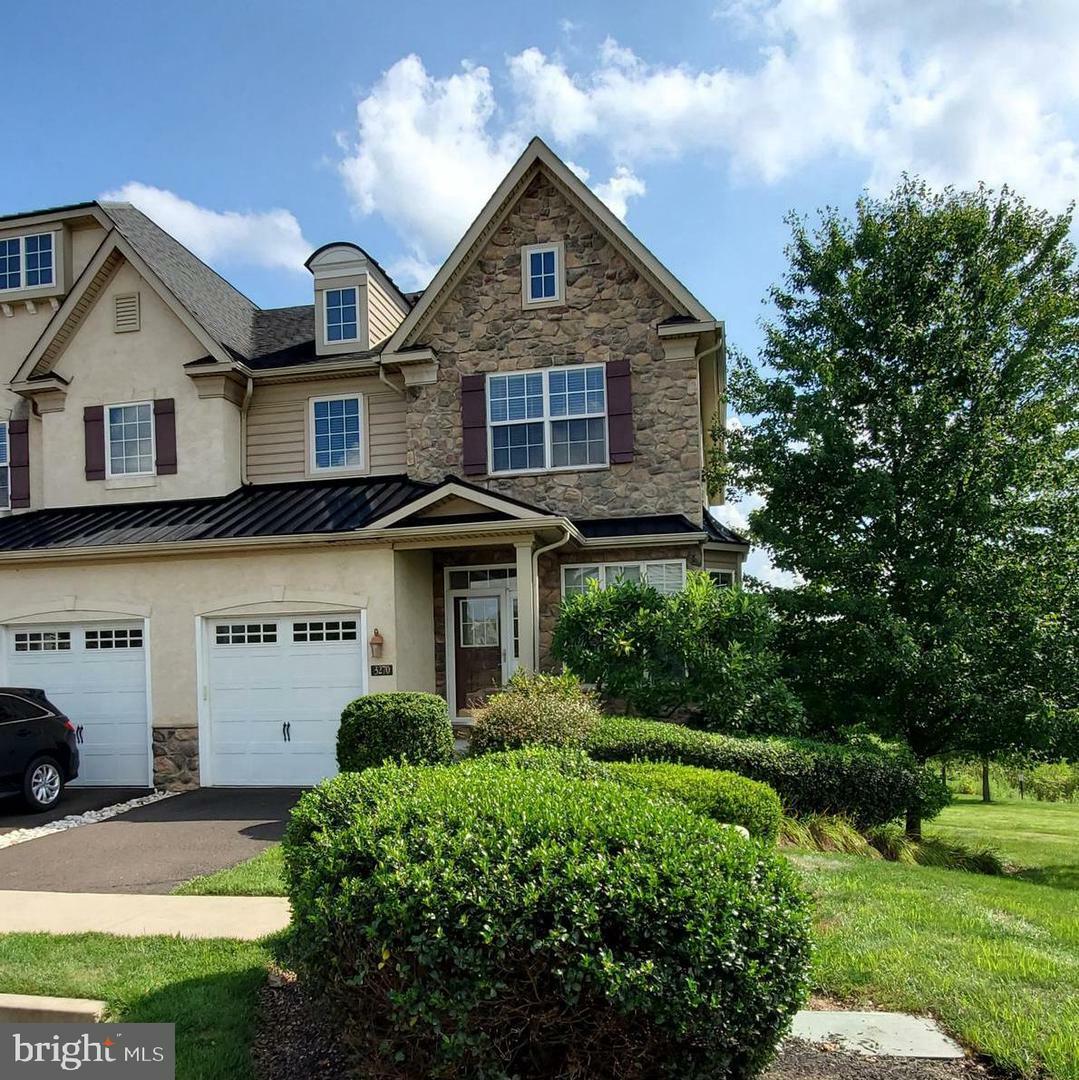 Property Photo: 3270 Waterstone Court 184 PA 18925