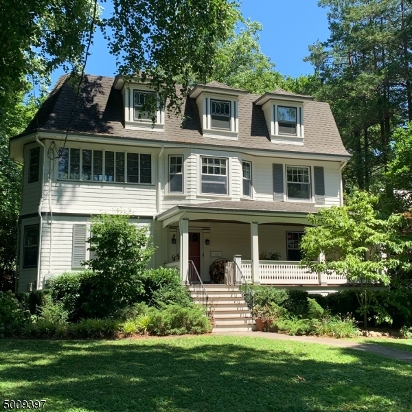 Property Photo:  25 Hickory Dr  NJ 07040 