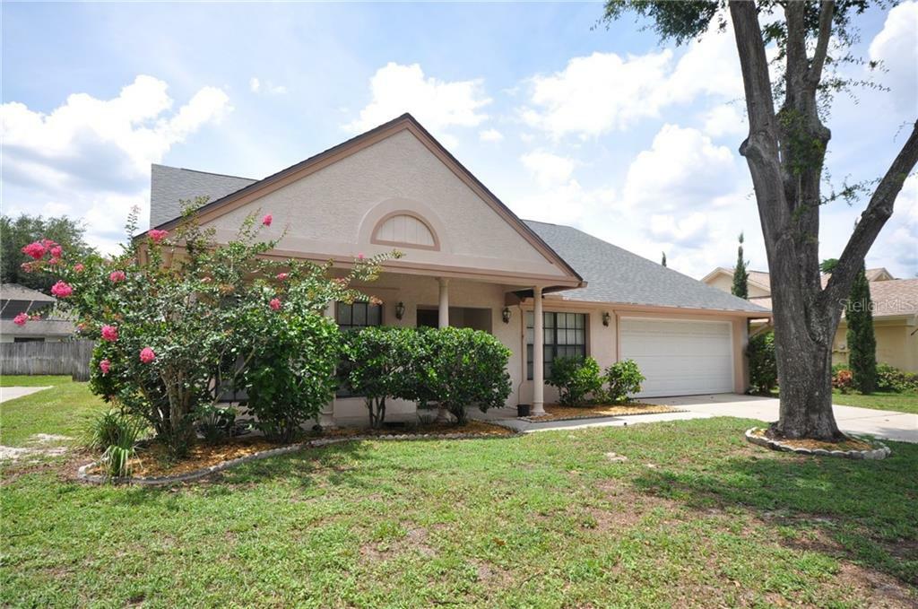 Property Photo:  718 Gentry Court  FL 32708 