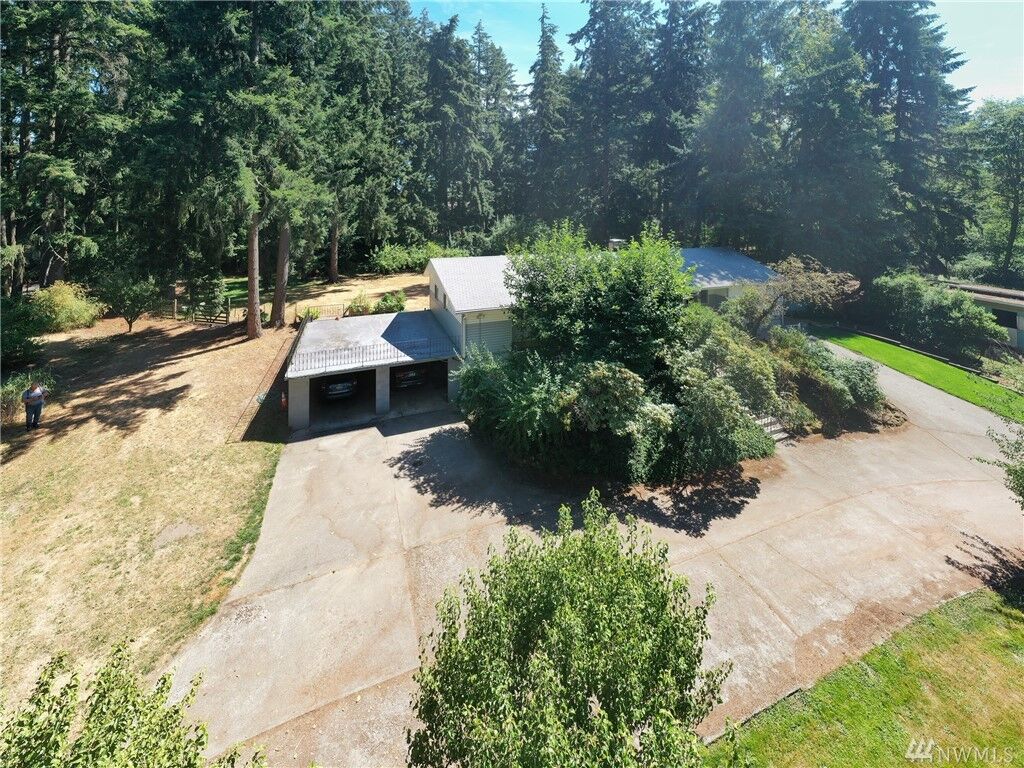 Property Photo:  9215  48th Avenue E  WA 98446 
