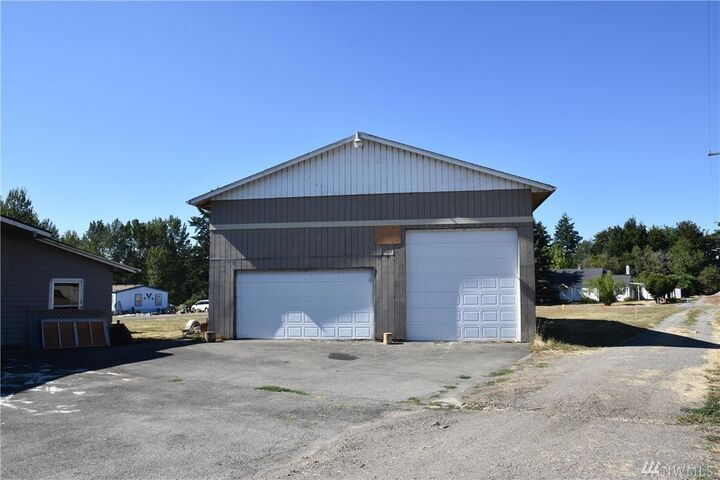 Property Photo:  618 W Main Street  WA 98593 
