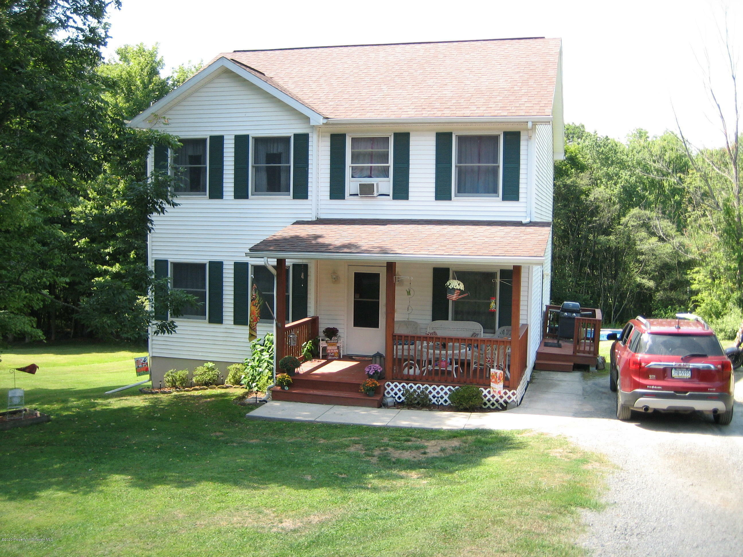 Property Photo:  55 Porter Dr  PA 18421 