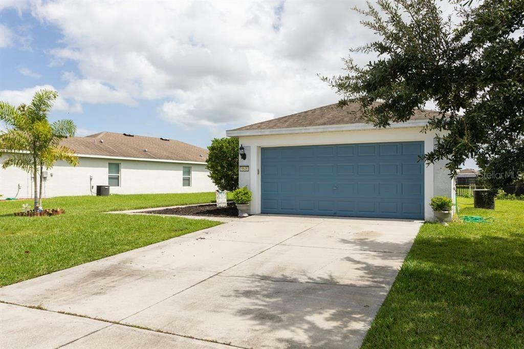 Property Photo:  9848 50th Street Circle E  FL 34219 