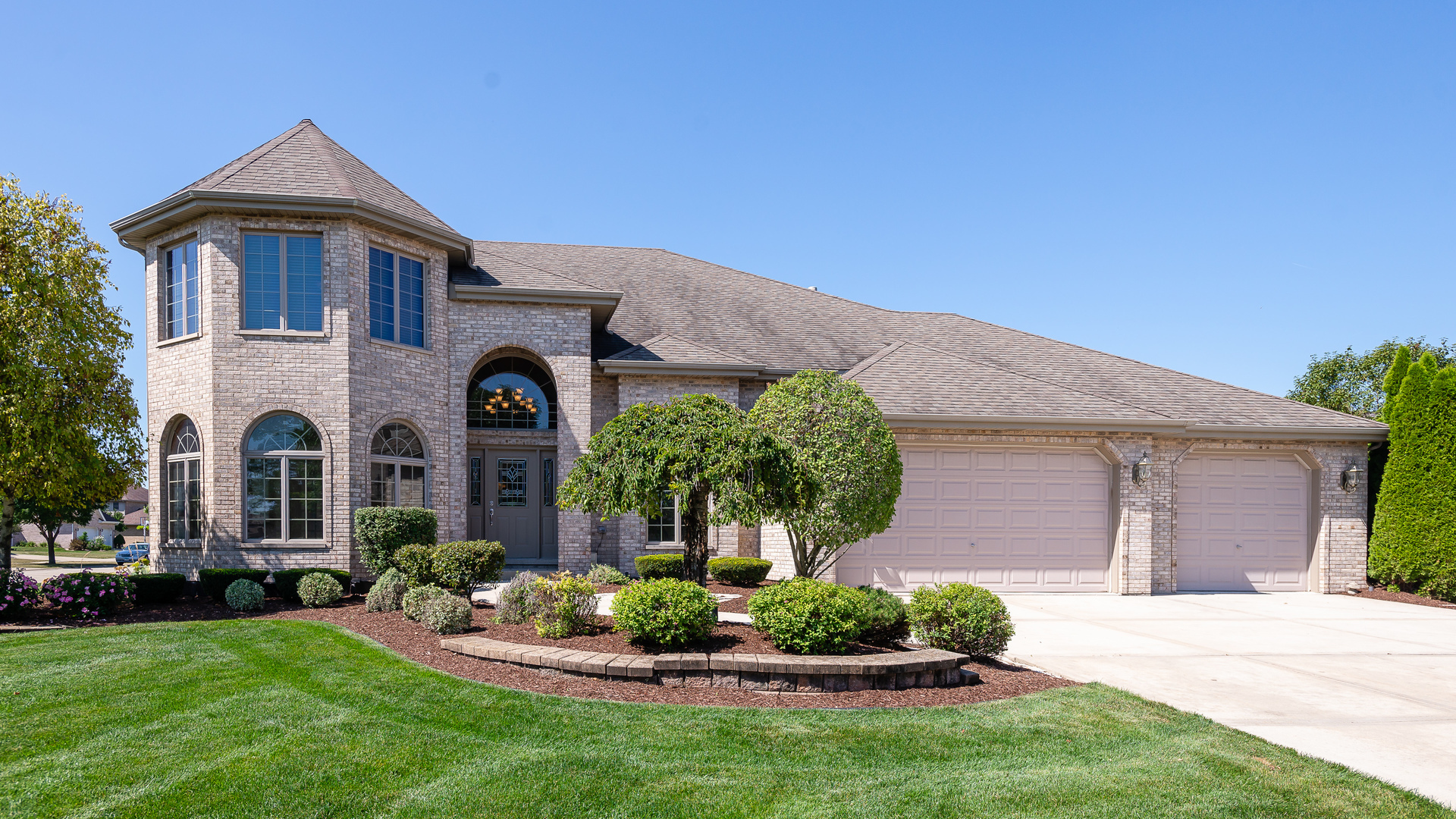Property Photo:  1 Abbey Court  IL 60517 
