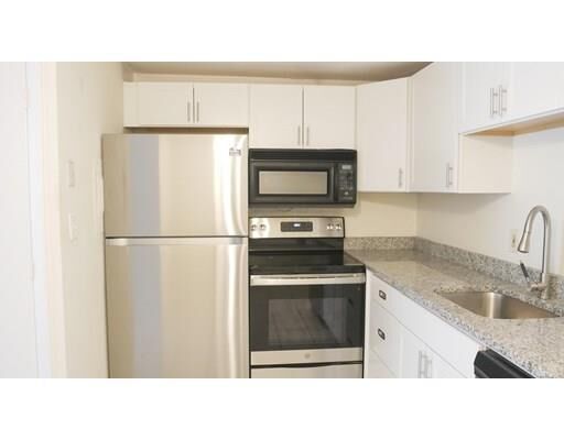 Property Photo: 9 Glen Ave 20 MA 01824