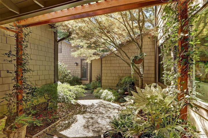 11705  Stendall Place N  Seattle WA 98133 photo