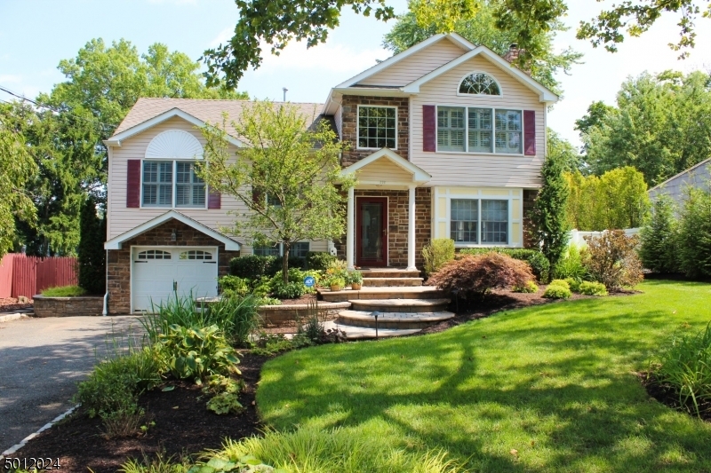 Property Photo:  276 Kings Rd  NJ 07940 