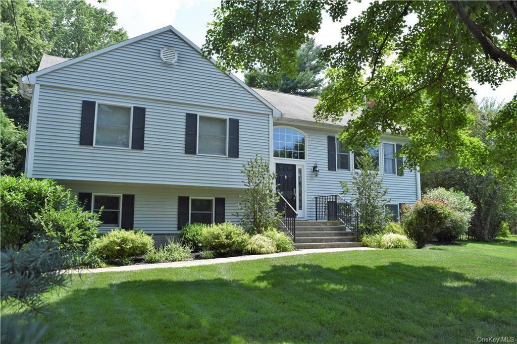 Property Photo:  161 Meadow Road  NY 10510 