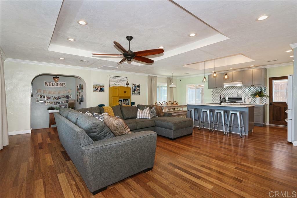 Property Photo: 2851 Highlands Blvd CA 91977