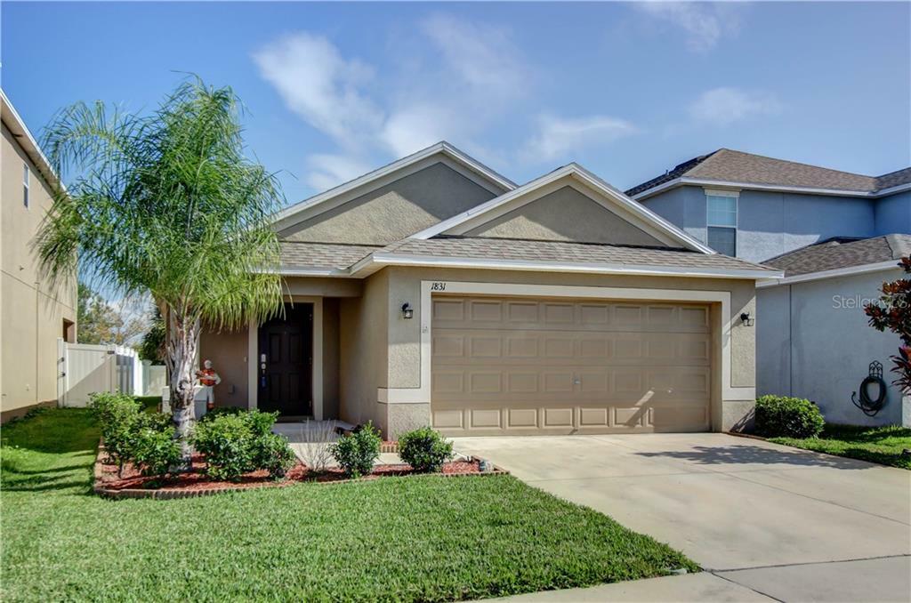 Property Photo:  1831 Harbour Blue Street  FL 33570 