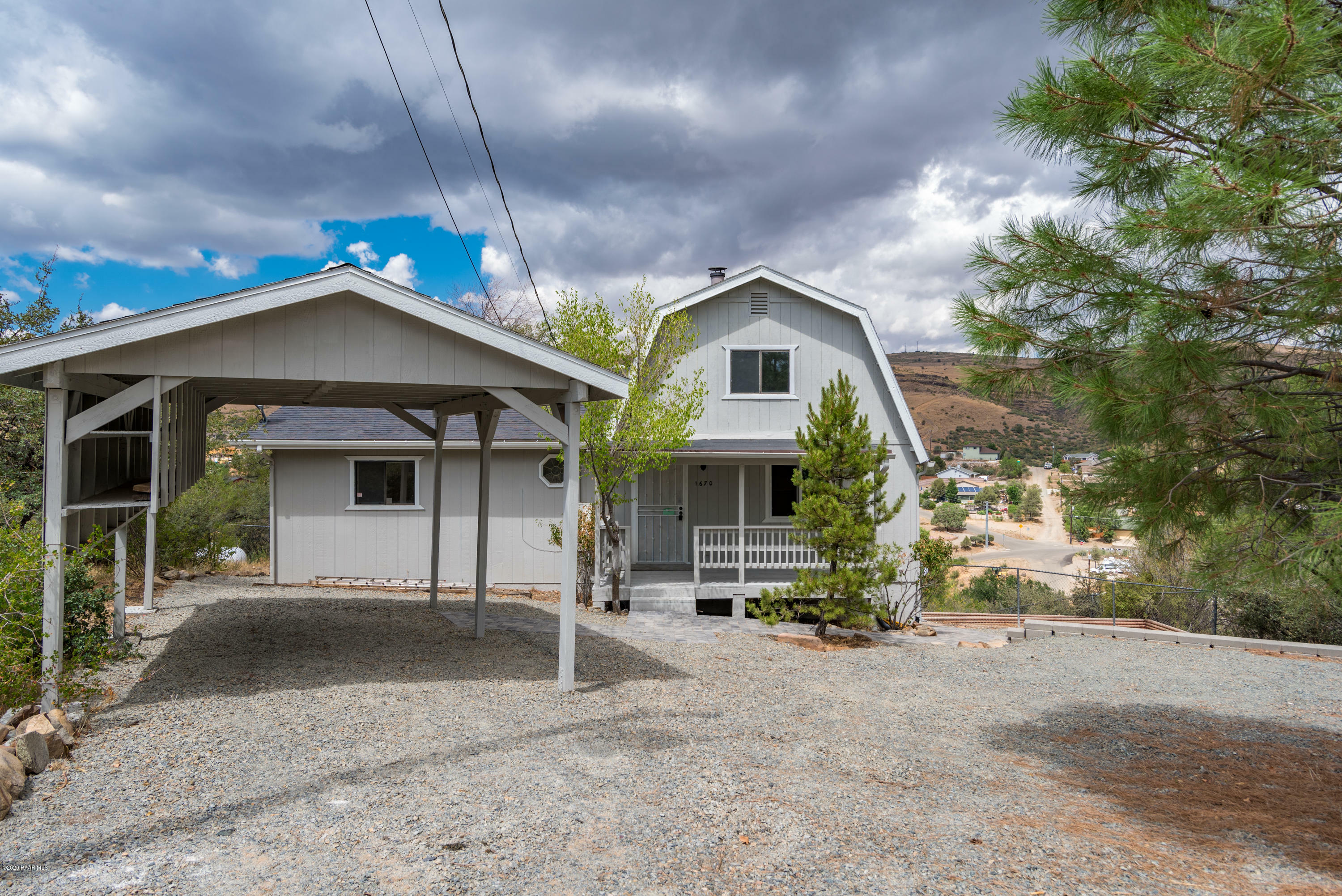 Property Photo:  1670 N Elaine Way  AZ 86301 