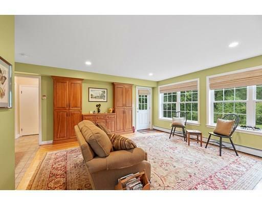 Property Photo: 201 Goodale St MA 01583
