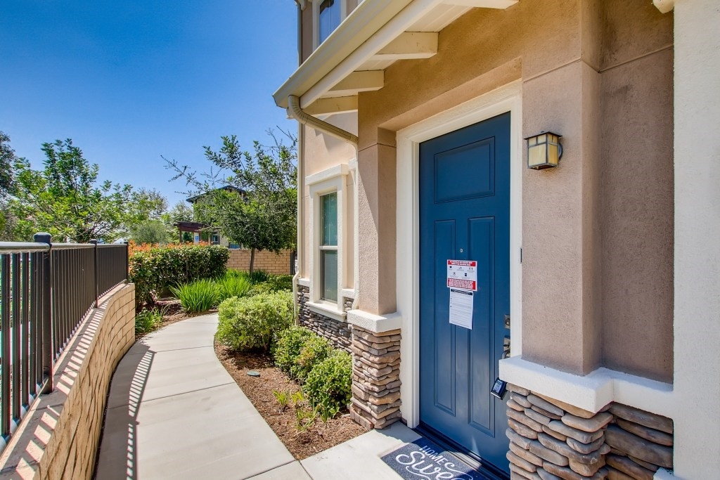 Property Photo:  6680 Canopy Ridge Ln 2  CA 92121 