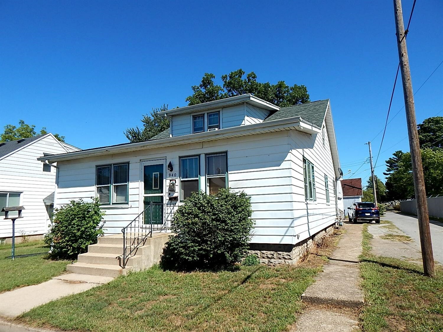 Property Photo: 940 Elm Street IN 46360