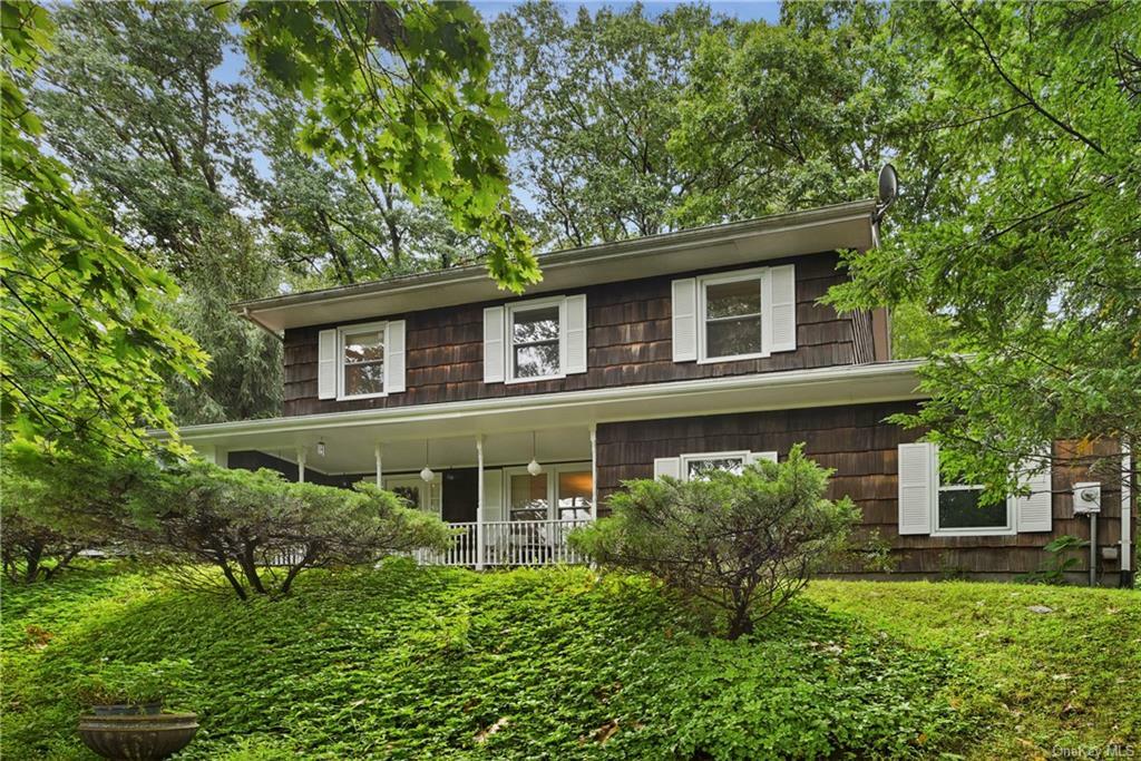Property Photo:  1 Crescent Lane  NY 10579 