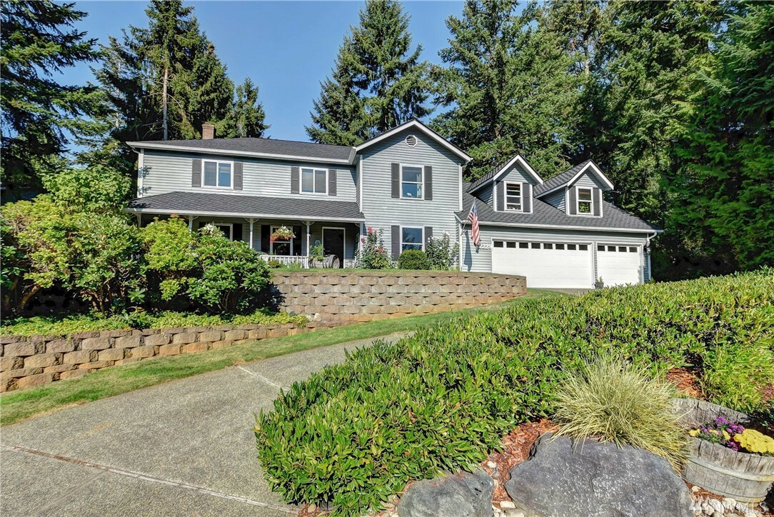 Property Photo:  2229 143rd Place SE  WA 98012 