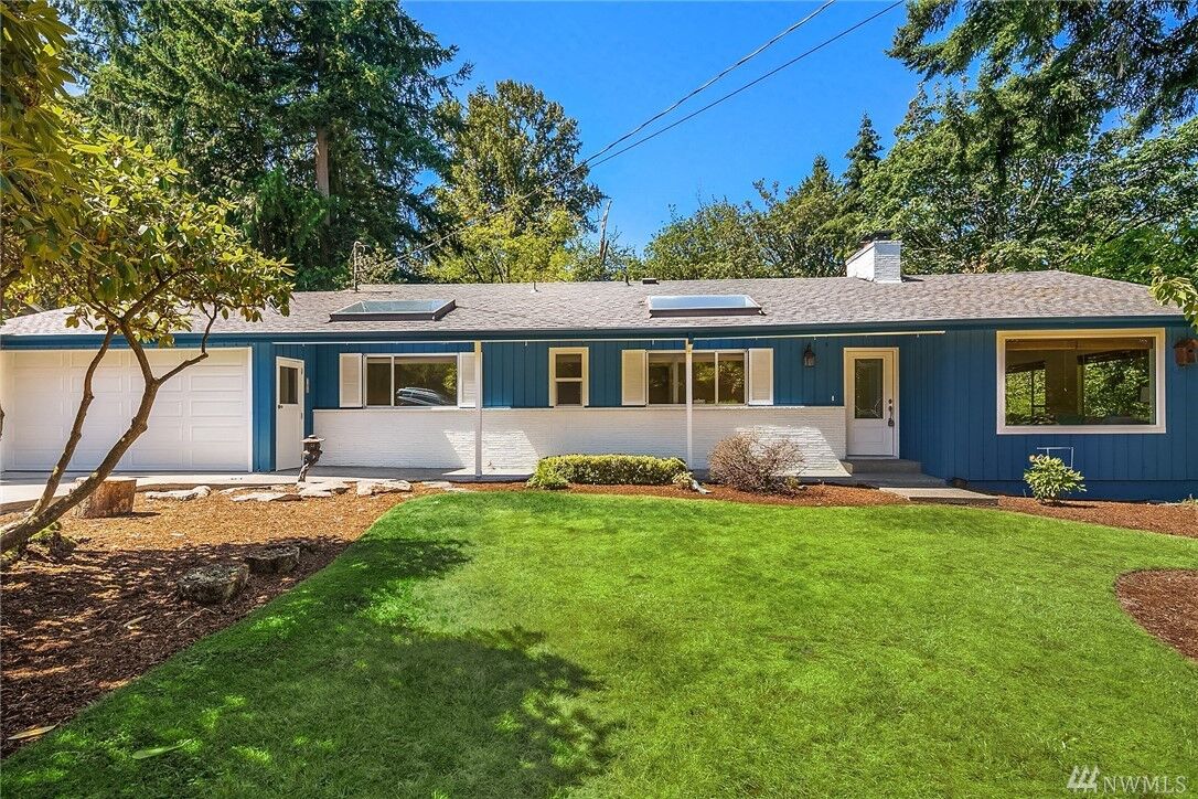 Property Photo:  3415 103rd Place NE  WA 98004 