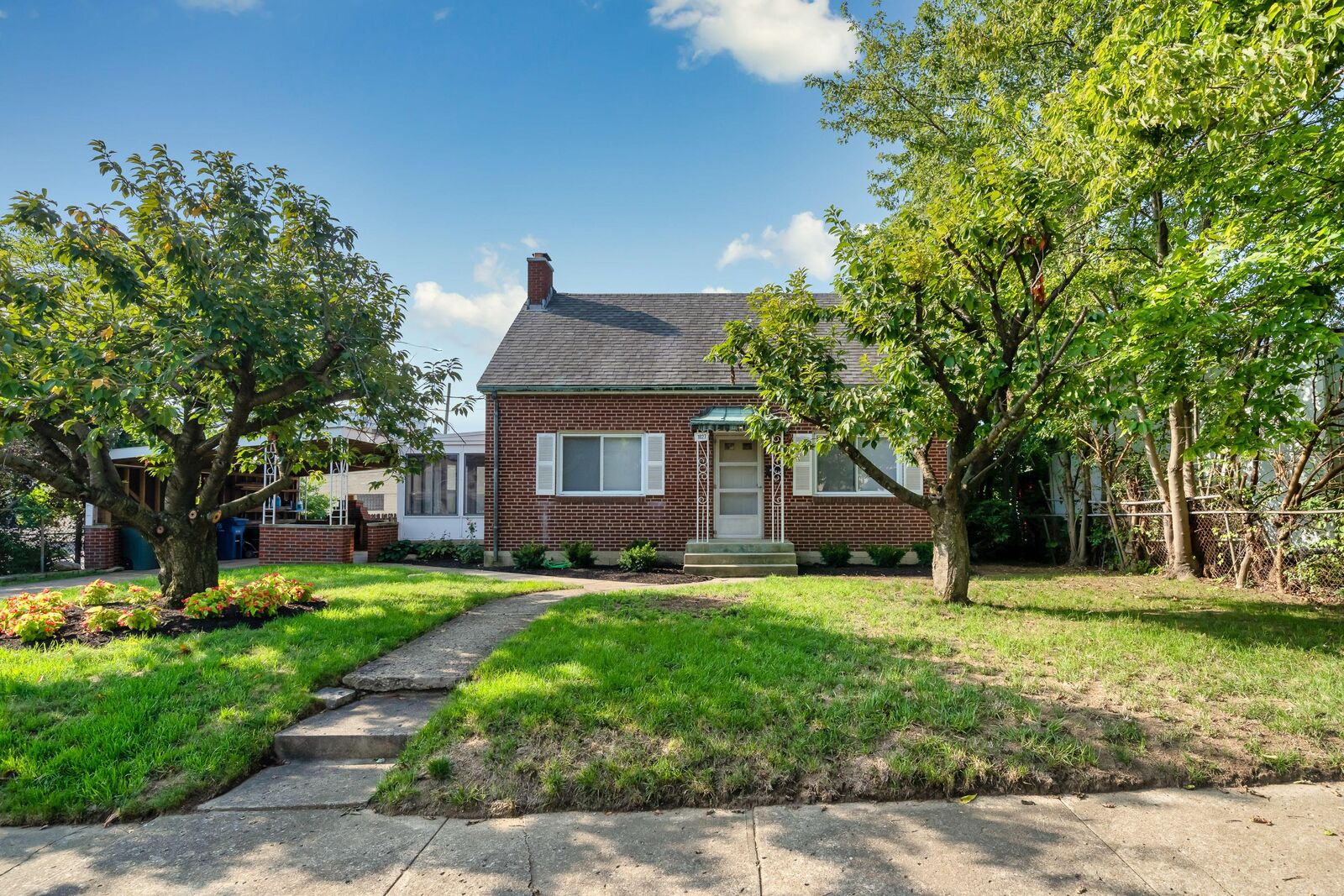 Property Photo:  1027 W 6th Avenue  OH 43212 