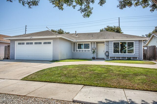 Property Photo:  1940 San Benito Street  CA 93033 